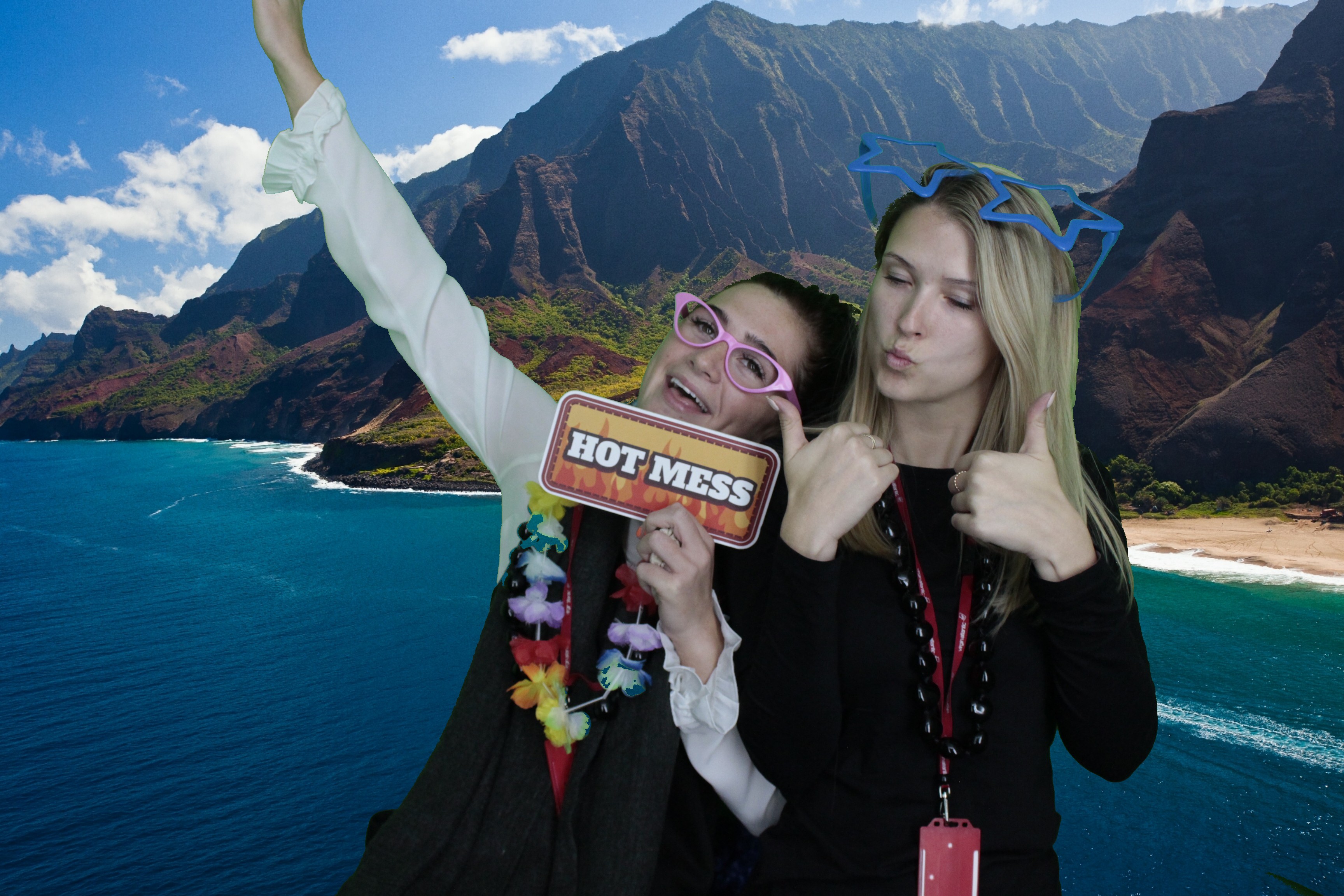 Hawaii Theme Virgin Holidays | View more photos from the event at gallery.myphotoboothexperience.co.uk/u/MyPhotoBoothExperienceLtd/Hawaii-Theme-Virgin-Holidays